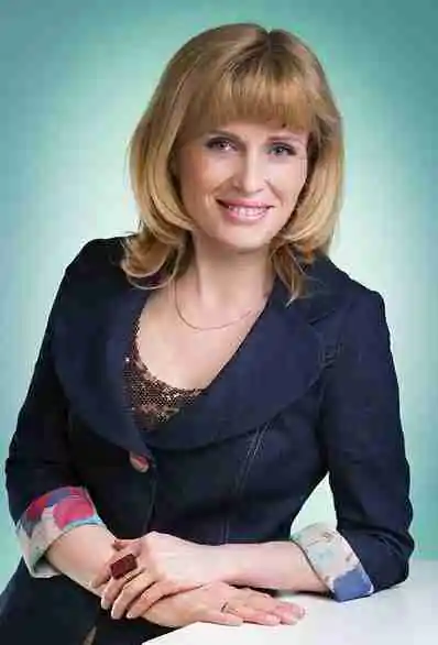 Irina Mir